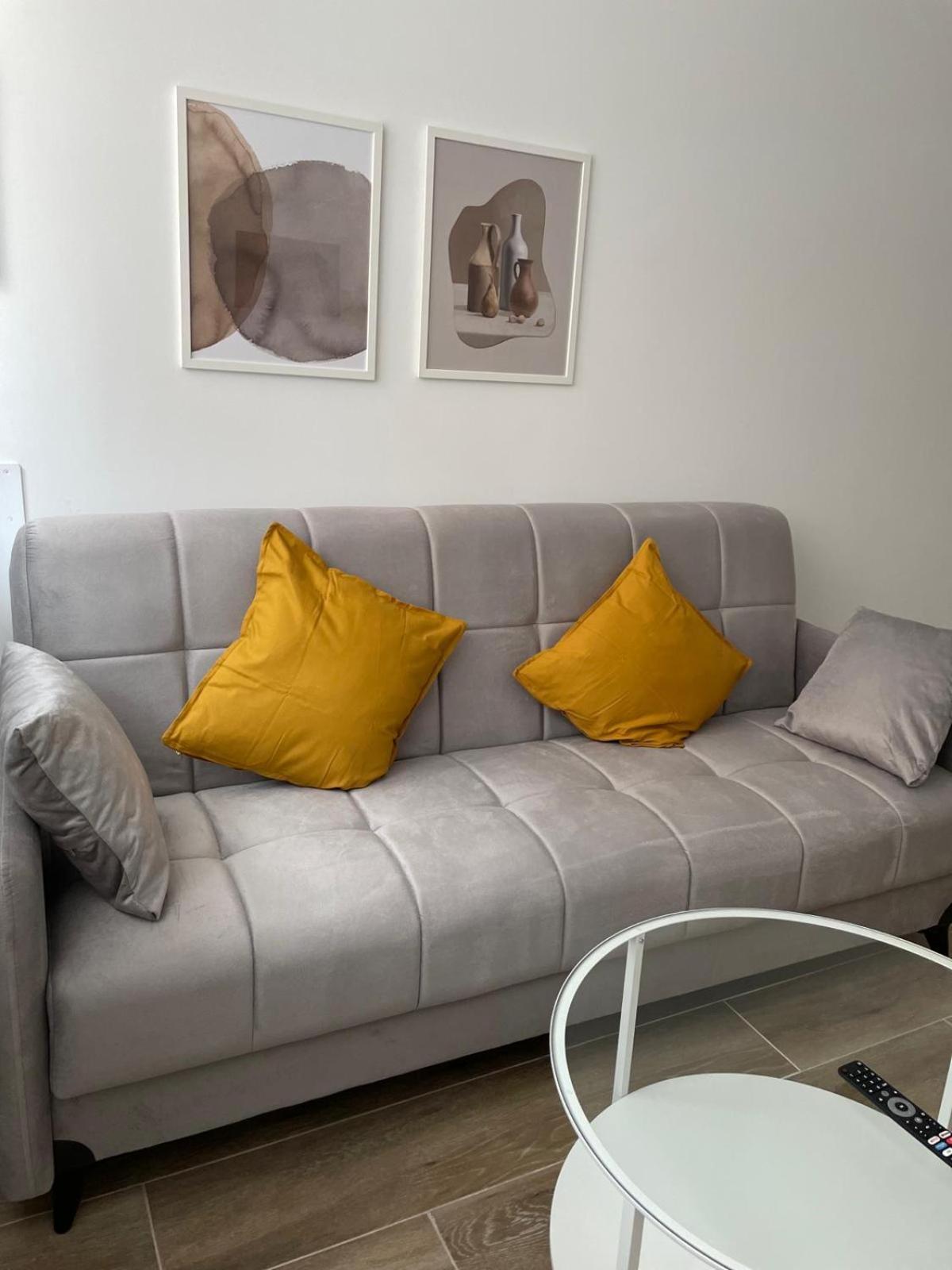 Appartamento Exyca Metropolitano Madrid Esterno foto